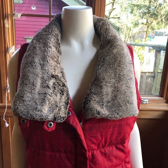 Columbia Sportswear Red  Down and Feather Vest - Picture 1 of 7